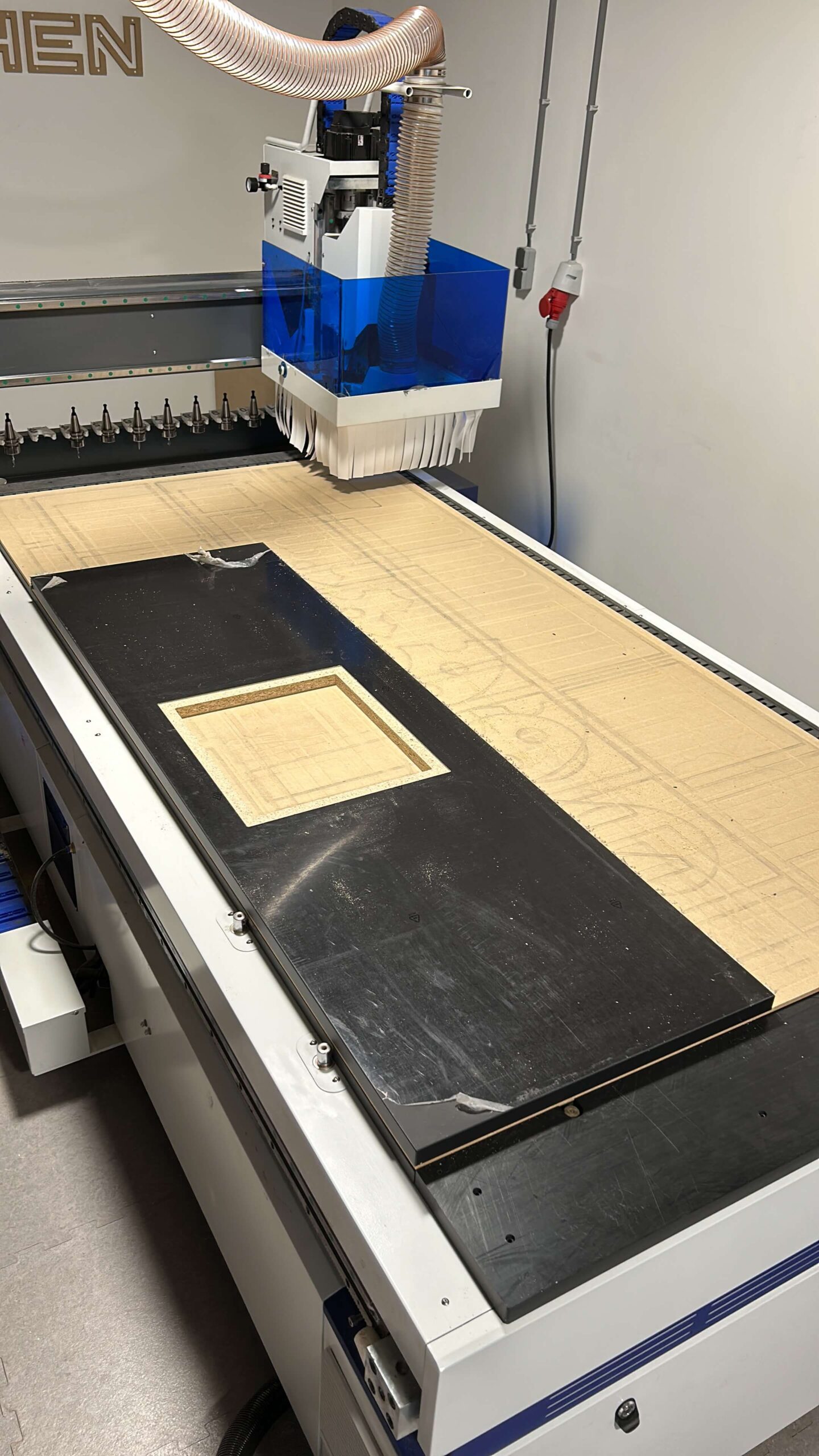 B0D0C535-DC41-422A-96AE-274330931166